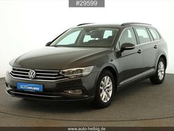 Grau Gebraucht 2021 VW Passat Business Kombi | 18.990 € (Guter Preis)