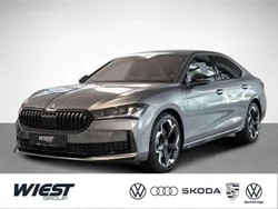 Graphitegrau metallic Neu 2025 Skoda Superb SportLine Limousine | 52.250 € (Fairer Preis)
