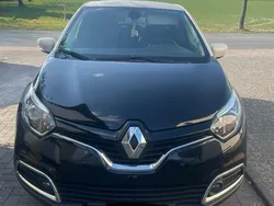 Schwarz Gebraucht 2016 Renault Captur SUV | 10.900 € (Etwas zu teuer)