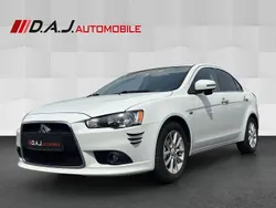 Weiß Gebraucht 2015 Mitsubishi Lancer Sportback Comfort Edition Limousine | 5.980 € (Fairer Preis)