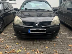 Schwarz Gebraucht 2004 Renault Clio II Kleinwagen | 1.000 €