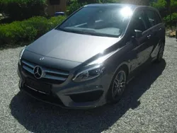 Grau Gebraucht 2018 Mercedes B250 AMG Van / Kleinbus | 16.200 €