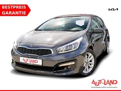 Grau Gebraucht 2016 Kia Ceed DREAM-TEAM Edition Limousine | 11.990 € (Teuer)