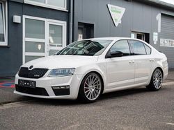 Weiß Gebraucht 2015 Skoda Octavia RS Limousine | 15.990 €