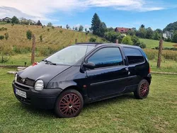 Schwarz Gebraucht 2002 Renault Clio II Authentique Limousine | 1.200 € (Fairer Preis)