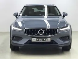 Gebraucht 2022 Volvo V60 CC Kombi | 34.550 € (Teuer)