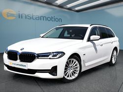 Weiß Gebraucht 2024 BMW 530e Kombi | 49.499 €