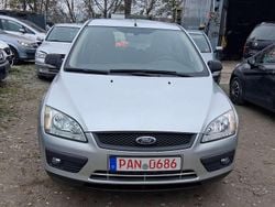 Silber Gebraucht 2006 Ford Focus Sport Limousine | 1.350 € (Guter Preis)