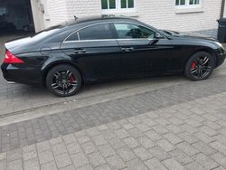 Schwarz Gebraucht 2007 Mercedes CLS500 Limousine | 7.499 €