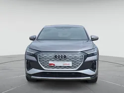 Taifungrau metallic Gebraucht 2022 Audi Q4 Sportback e-tron Ambiente SUV | 34.880 € (Fairer Preis)