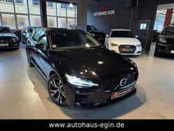 Schwarz Gebraucht 2021 Volvo V60 R-Design Kombi | 30.590 € (Etwas zu teuer)