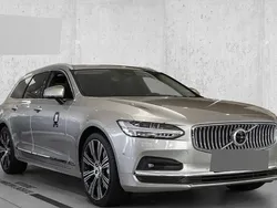 Grau Gebraucht 2024 Volvo V90 Plus Kombi | 50.779 € (Etwas zu teuer)