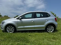 Grau Gebraucht 2016 VW Polo Comfortline Kleinwagen | 9.000 € (Fairer Preis)