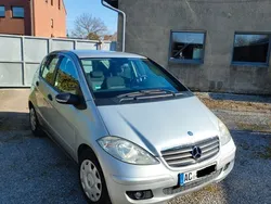 Silber Gebraucht 2004 Mercedes A180 Classic Van / Kleinbus | 3.290 € (Fairer Preis)