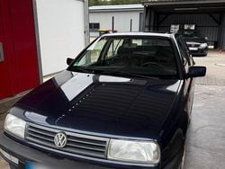Blau Gebraucht 1992 VW Vento Limousine | 799 €