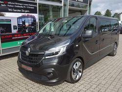 Schwarz midnight Gebraucht 2021 Renault Trafic Life Van | 34.800 €