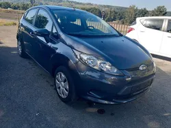 Grau Gebraucht 2010 Ford Fiesta Kleinwagen | 3.299 €