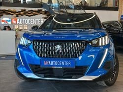 Blau Gebraucht 2023 Peugeot 2008 GTi SUV | 19.399 € (Guter Preis)