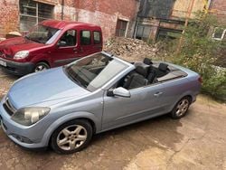 Blau Gebraucht 2007 Opel Astra Cabriolet Cabrio | 1.680 € (Guter Preis)