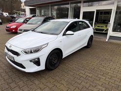 Weiß Gebraucht 2019 Kia Ceed Edition 7 Kleinwagen | 12.990 € (Fairer Preis)