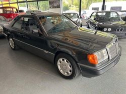 Schwarz Gebraucht 1991 Mercedes E230 Coupé | 8.900 €