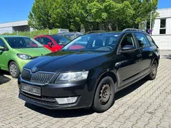 Schwarz Gebraucht 2013 Skoda Octavia Elegance Kombi | 3.490 €