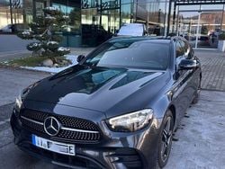 Grau Gebraucht 2020 Mercedes E300 AMG Limousine | 24.800 € (Fairer Preis)
