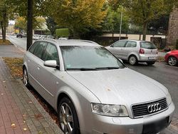 Silber Gebraucht 2003 Audi A4 Kombi | 1.900 € (Fairer Preis)