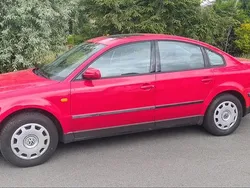 Rot Gebraucht 1997 VW Passat Limousine | 1.100 € (Guter Preis)