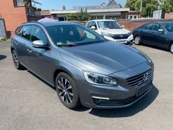 Osmium grey metallic / metalli Gebraucht 2018 Volvo V60 Linje Svart Kombi | 16.950 € (Superpreis)