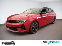 Rot Gebraucht 2024 Opel Astra Ultimate Kombi | 22.480 € (Guter Preis)