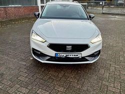 Weiß Gebraucht 2021 Seat Leon FR Limousine | 19.699 € (Fairer Preis)