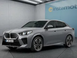 Grau Neu 2025 BMW iX2 SUV | 49.449 € (Fairer Preis)
