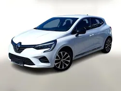 Gletscherweiss Gebraucht 2023 Renault Clio V Techno | 17.992 € (Fairer Preis)