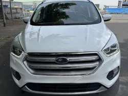 Weiß Gebraucht 2018 Ford Kuga Cool & Connect SUV | 14.500 € (Guter Preis)