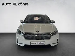 Weiß Gebraucht 2024 Skoda Enyaq iV Loft SUV | 45.490 € (Superpreis)
