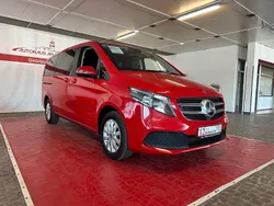 Rot Gebraucht 2020 Mercedes V220 Van / Kleinbus | 35.999 € (Superpreis)