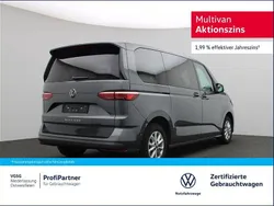Grau Gebraucht 2024 VW Multivan Life Van / Kleinbus | 57.890 € (Etwas zu teuer)