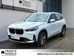 Alpinweiss iii Gebraucht 2024 BMW X1 Performance SUV | 40.970 € (Fairer Preis)
