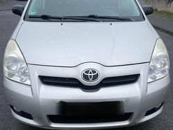 Grau Gebraucht 2008 Toyota Corolla Verso Van / Kleinbus | 3.490 € (Superpreis)