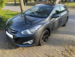 Grau Gebraucht 2013 Hyundai i40 Edition Kombi | 7.500 € (Fairer Preis)