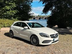 Weiß Gebraucht 2018 Mercedes A180 AMG Limousine | 18.999 € (Guter Preis)