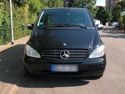 Schwarz Gebraucht 2010 Mercedes Viano Van / Kleinbus | 12.500 € (Guter Preis)