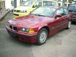 Rot Gebraucht 1992 BMW 320 Coupé | 7.590 €