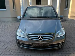 Gebraucht 2011 Mercedes A200 Elegance Limousine | 4.300 €