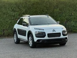 Weiß Gebraucht 2015 Citroën C4 Cactus Feel Kleinwagen | 5.499 € (Fairer Preis)