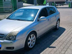 Silber Gebraucht 2004 Opel Signum Kombi | 1.600 € (Guter Preis)