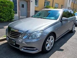 Grau Gebraucht 2011 Mercedes E220 Avantgarde Kombi | 9.490 € (Fairer Preis)