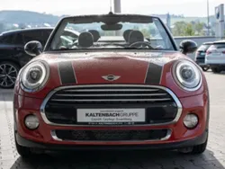 Rot Gebraucht 2016 Mini Cooper D Kleinwagen | 13.500 € (Fairer Preis)