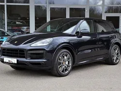 Moonlight blue pearl Gebraucht 2019 Porsche Cayenne Turbo Sport SUV | 75.900 € (Fairer Preis)